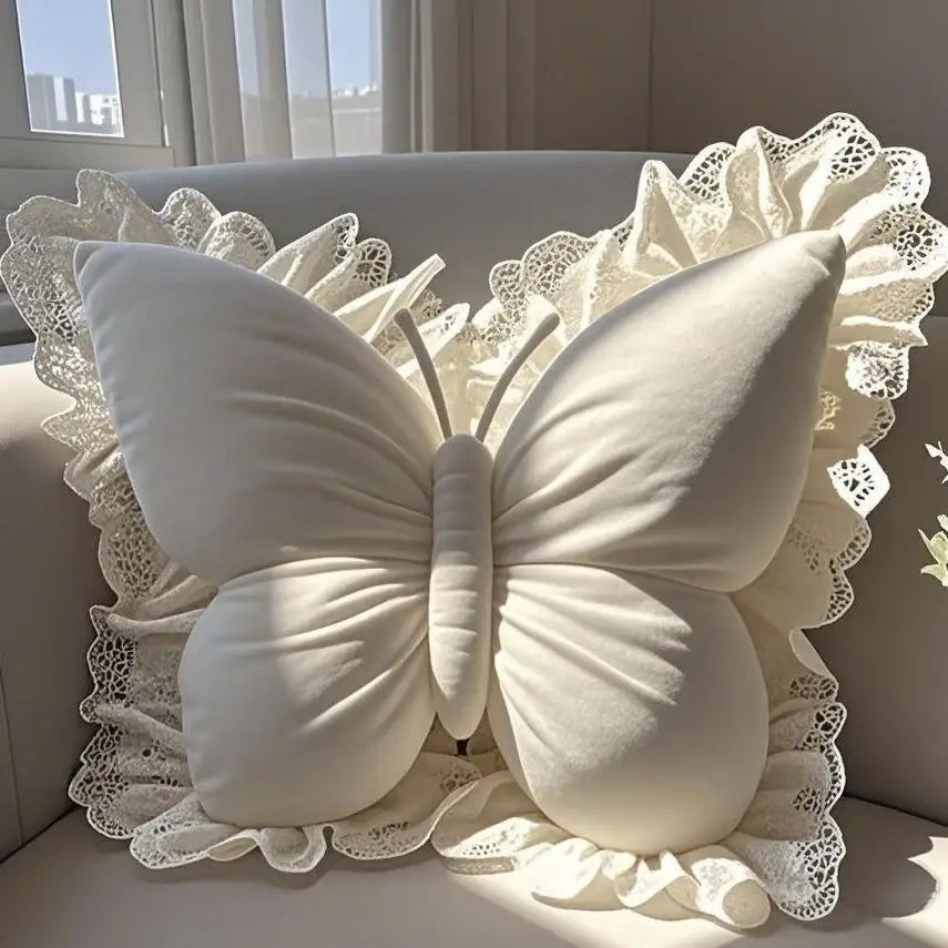 Ava Bliss Butterfly Kissen